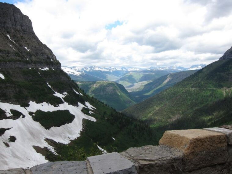 between-lake-louise-and-revelstoke-smartphone-audio-tour