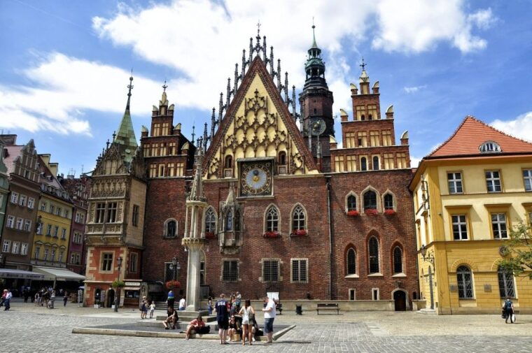 bike-tour-of-wroclaw-old-town-top-attractions-and-nature