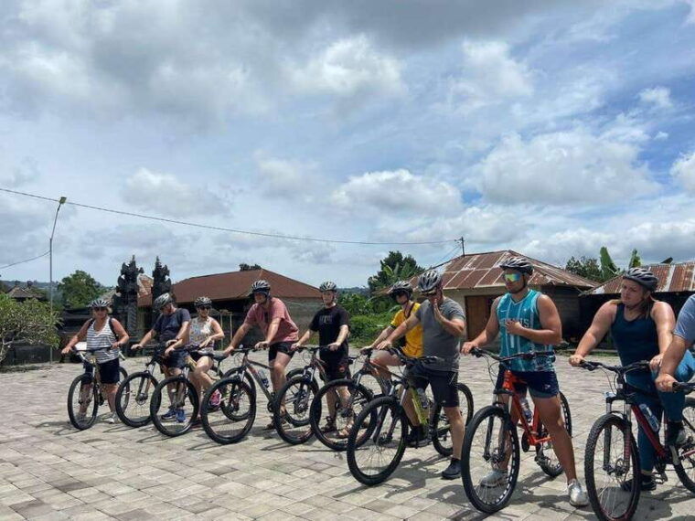 bike-tourdownhillcountrysidetempleschoolrice-fieldmeal