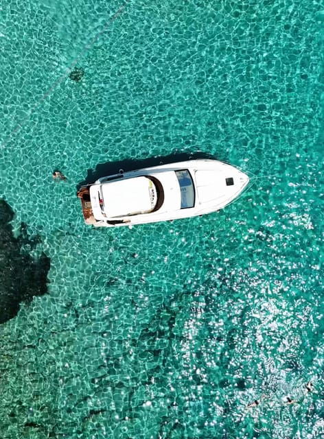 bodrum-private-motoryacht-tour-with-swimming-stops-lunch