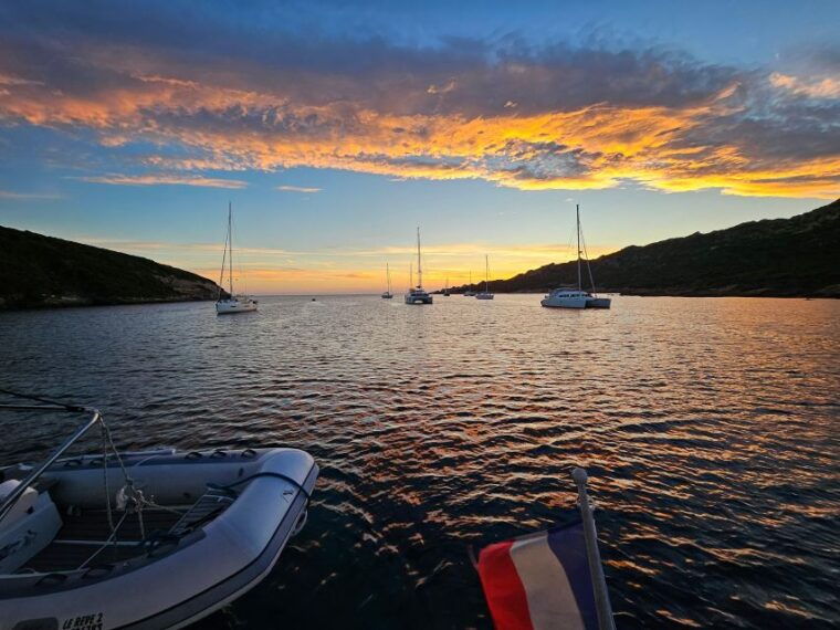bonifacio-sunset-catamaran-trip-and-aperitif