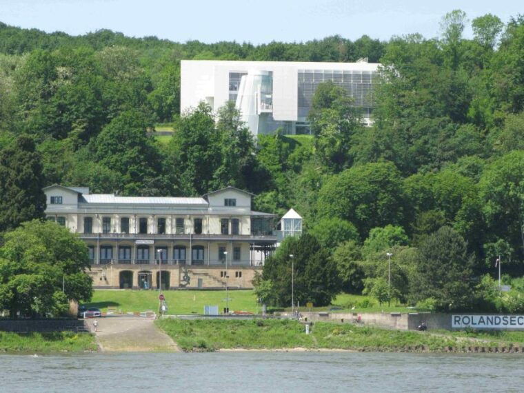bonn-regio-welcomecard-with-guidebook