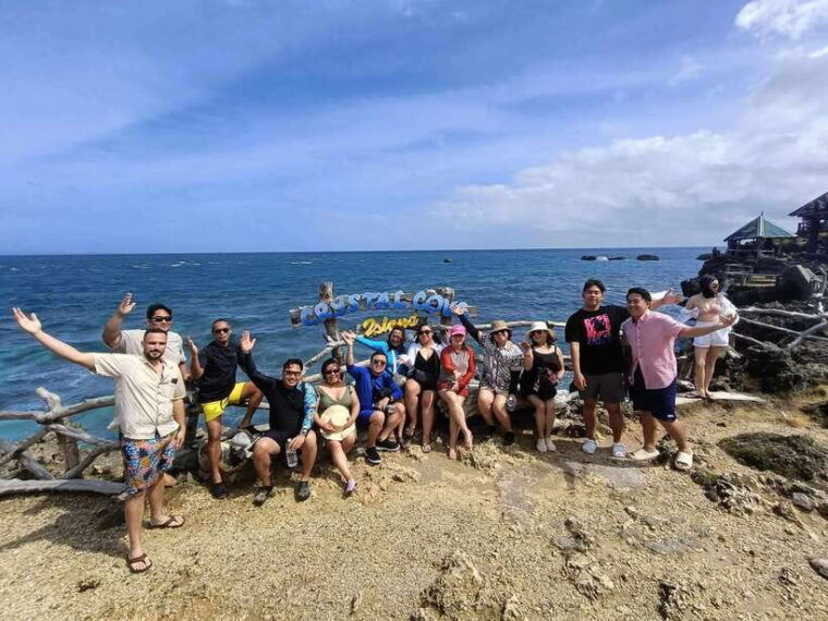 boracay-island-hopping-with-snorkeling-and-crystal-cove