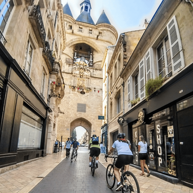 bordeaux-by-gravel-bike-historic-center-vineyards
