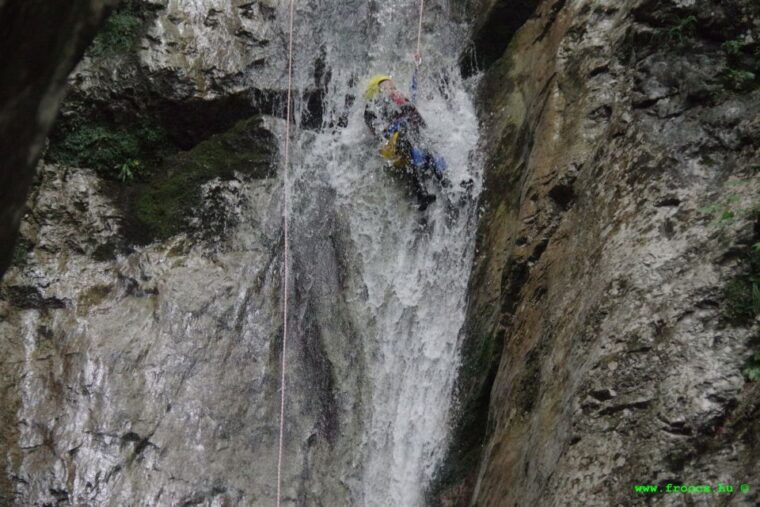 bovec-half-day-canyoning-trip
