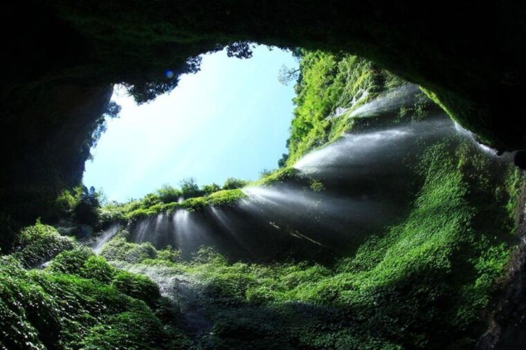 bromo-sunrise-and-waterfall-option-from-malang