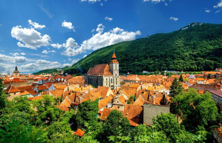 bucharest-dracula-castle-peles-castle-and-brasov-day-trip