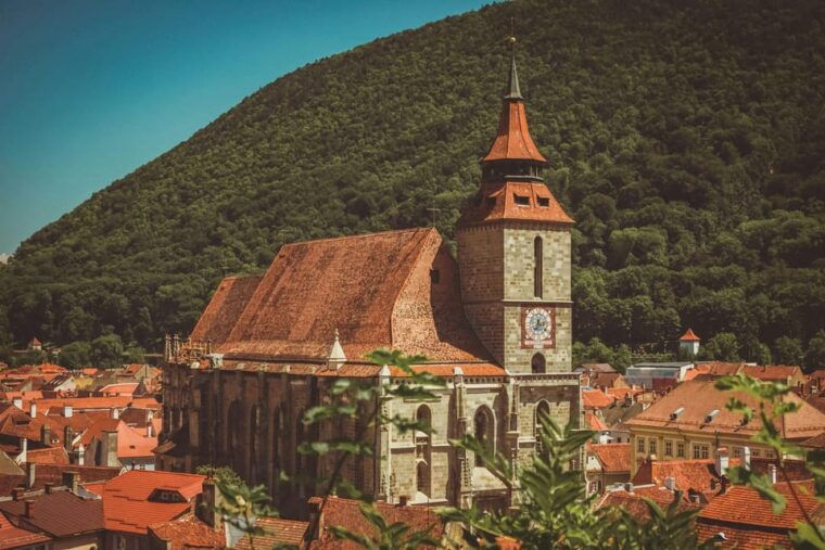 bucharest-peles-castle-bran-castle-brasov-day-tour