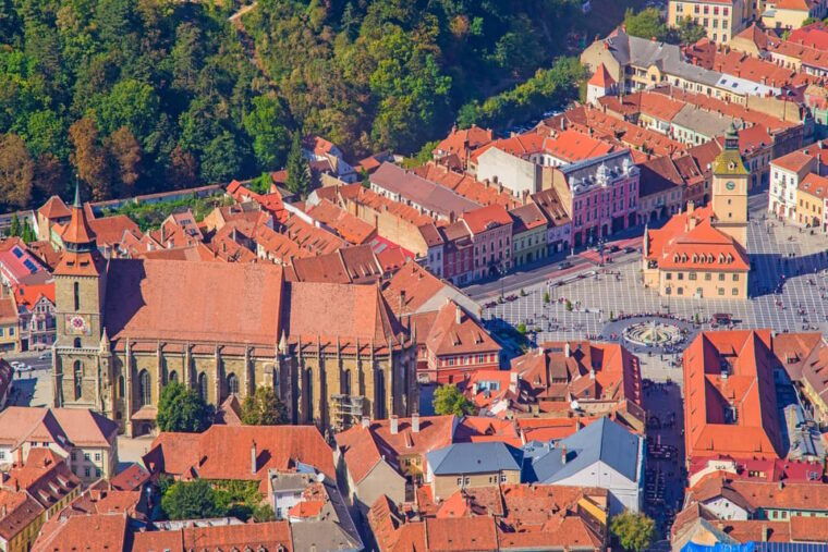 bucharest-peles-castle-draculas-castle-brasov-day-trip