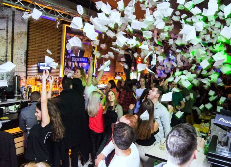 bucharest-weekend-pub-crawl