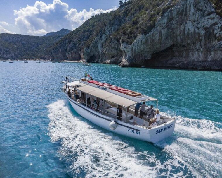 cala-gonone-gulf-of-orosei-cruise-with-food-and-swimming