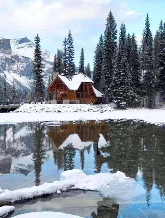 calgary-banff-gondola-lake-louise-and-emerald-lake-tour