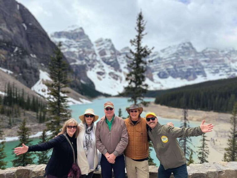 calgary-banff-lake-louise-moraine-marble-canyon-day-tour