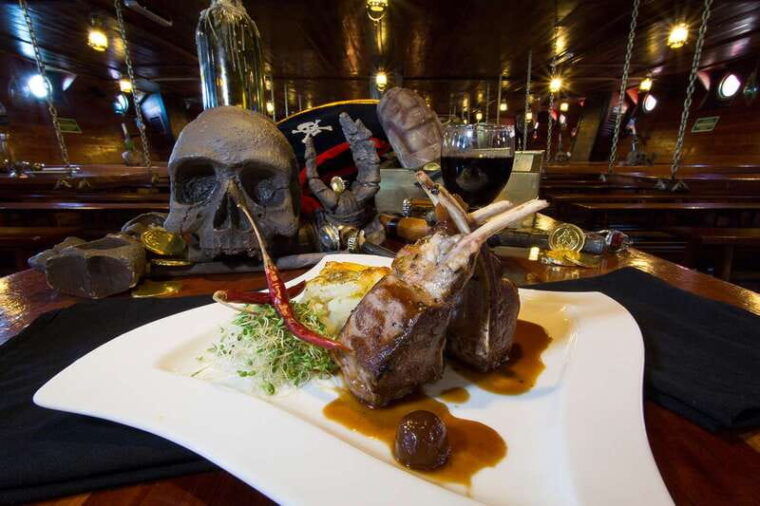 cancun-jolly-roger-pirate-dinner-cruise-2025