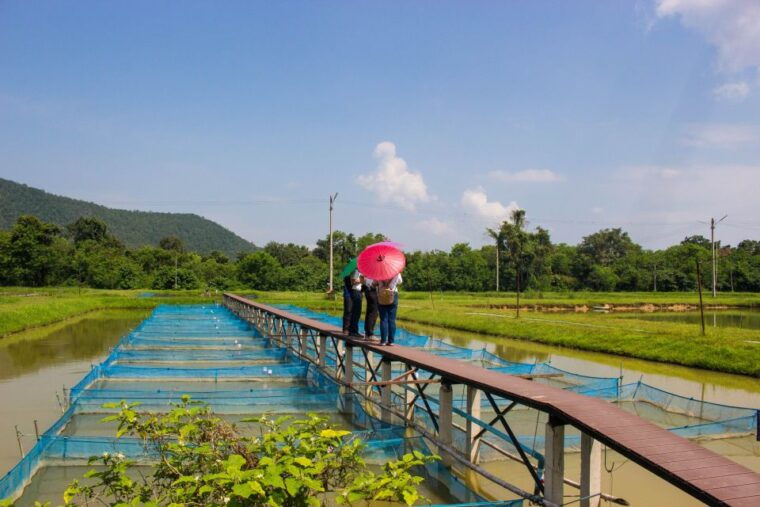 chiang-mai-local-village-exploring-with-weaving-experience