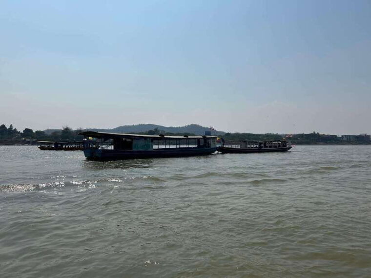 chiang-rai-all-popular-places-boat-trip-to-laos