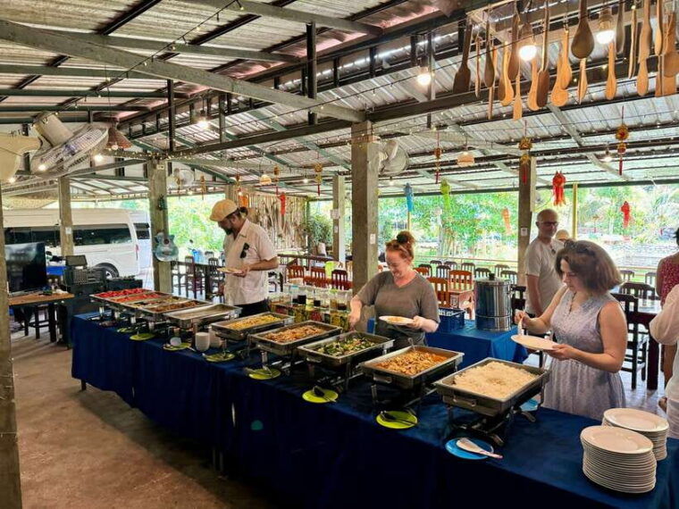 chiang-rai-explore-top-7-attractions-free-lunch-buffet