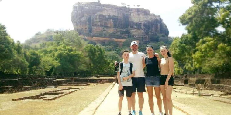 colombo-sigiriya-dambulla-minneriya-park-safari-day-tour