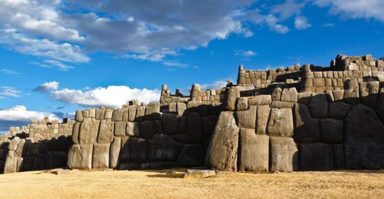 combo-city-tour-visiting-pisac-ruins-market-and-sacsayhuaman