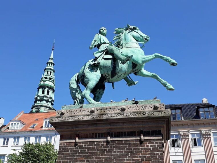 copenhagen-25-hour-must-see-bike-tour-with-a-local-guide