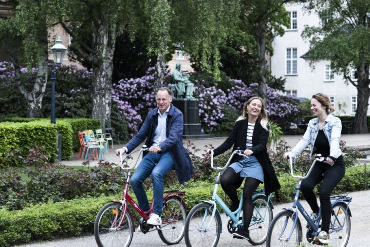 copenhagen-city-highlights-guided-bike-tour