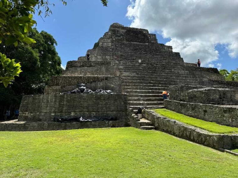 costa-maya-guided-tour-of-chacchoben-mayan-ruins