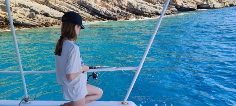 crete-fishing-swimming-boat-cruise-with-lunch-drinks