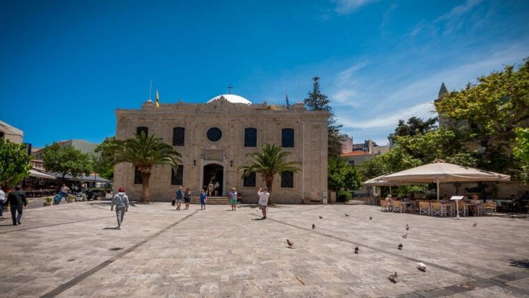 crete-knossos-palace-heraklion-city-market-guided-tour