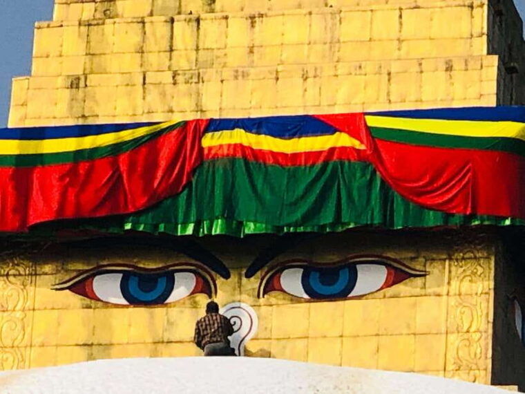 cultural-walk-boudha-stupa-and-pashupatinath-with-a-guide