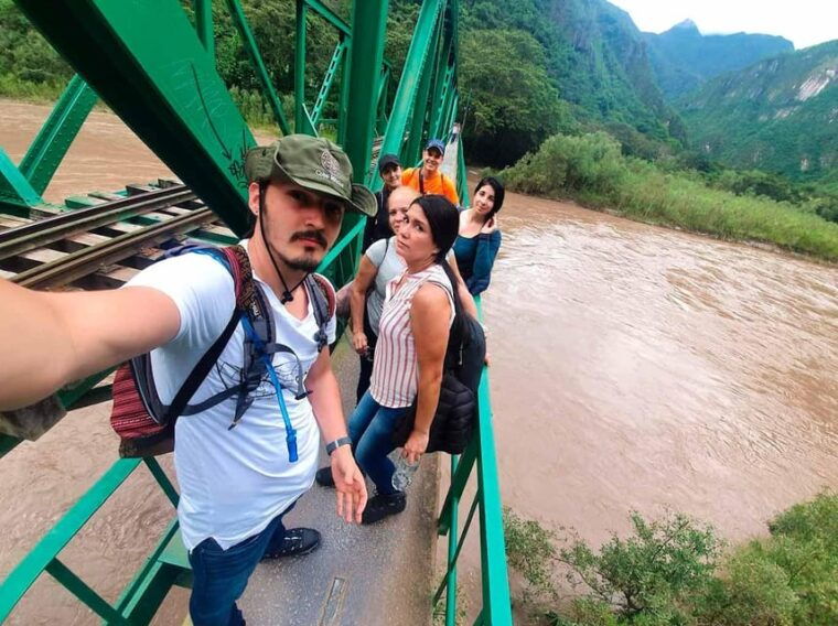cusco-4-day-machu-picchu-tour-with-rafting-and-ziplining-2