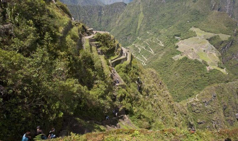 cusco-machu-picchu-1-day-tour-and-huayna-picchu-mountain