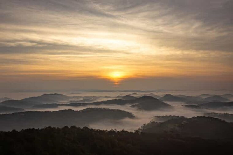 da-lat-chasing-the-sunrise-a-mini-trek-adventure