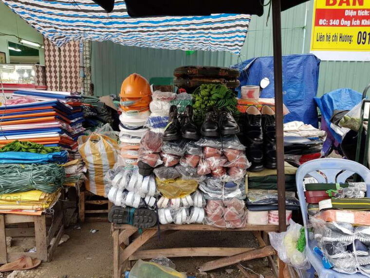 da-nang-con-market-and-seafood-street-experience
