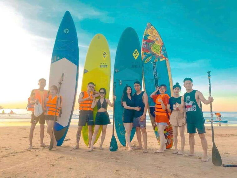 da-nang-man-thai-beach-stand-up-paddleboarding-tour