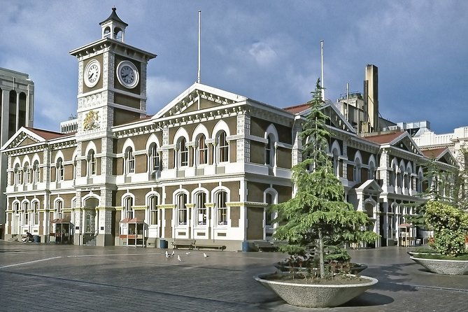 Departure Private Transfers from Christchurch to Airport CHC in Luxury Van - Who Is This Transfer Best Suited For?