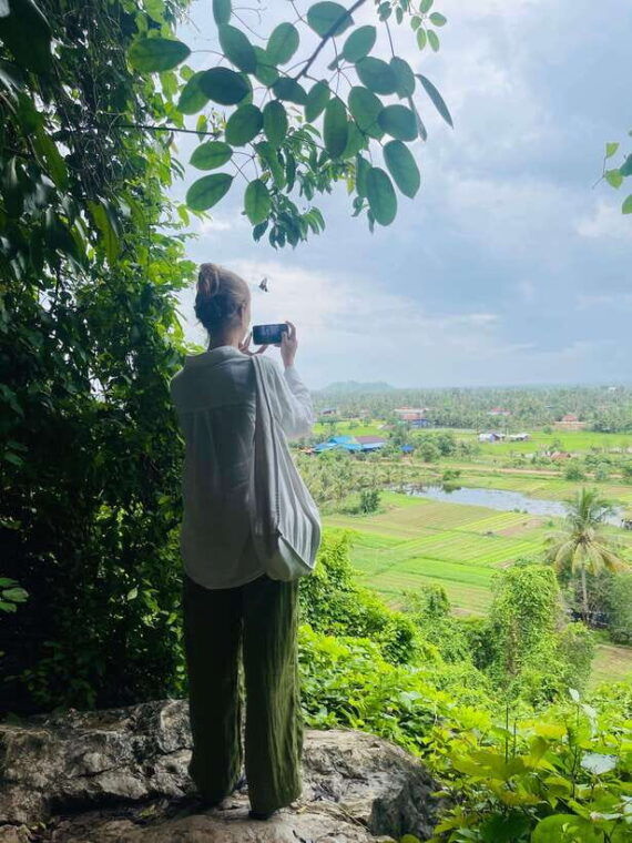 discover-kampot-country-side-full-day-tour-kep-crab-market