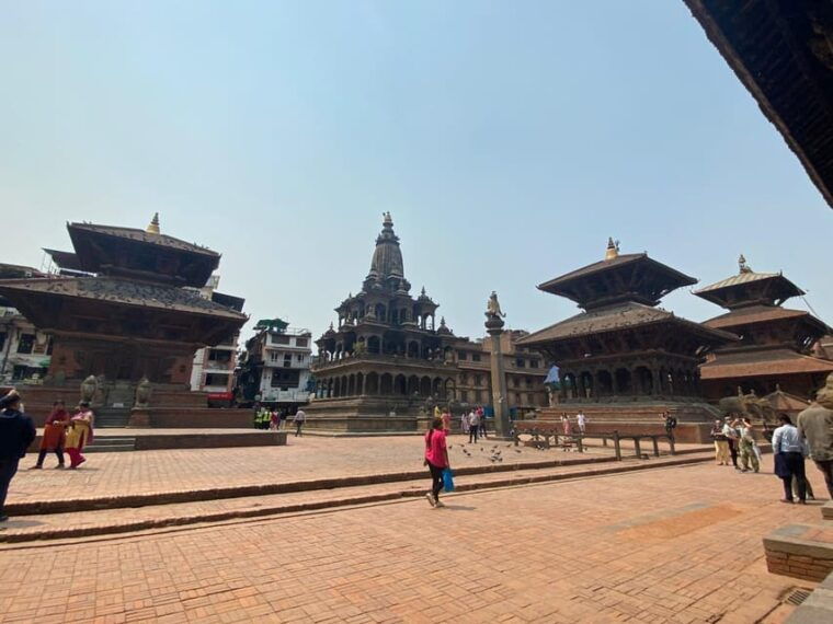 discover-nepal-12-day-trekking-and-wildlife-expedition