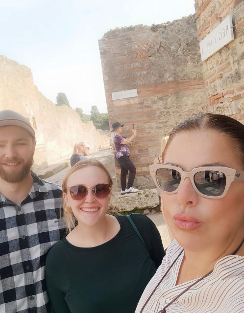 discover-pompeii-with-a-professional-guide-for-2hrs