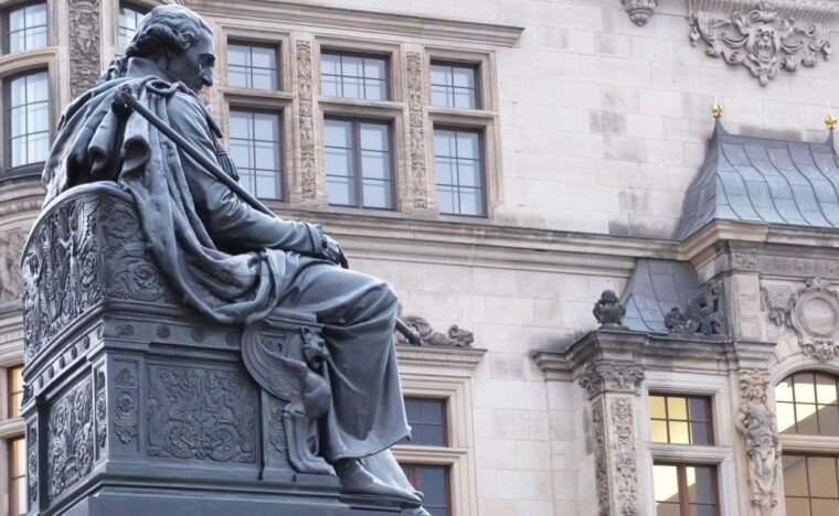 dresden-shared-small-group-walking-tour-in-english