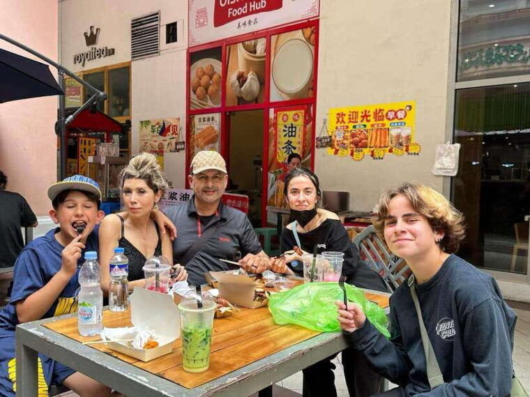 %e2%ad%90-manila-street-food-tour-in-the-downtown-eat-and-drink%e2%ad%90