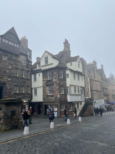 edinburghs-dark-and-hidden-history-walking-tour-%e2%98%a0%ef%b8%8f