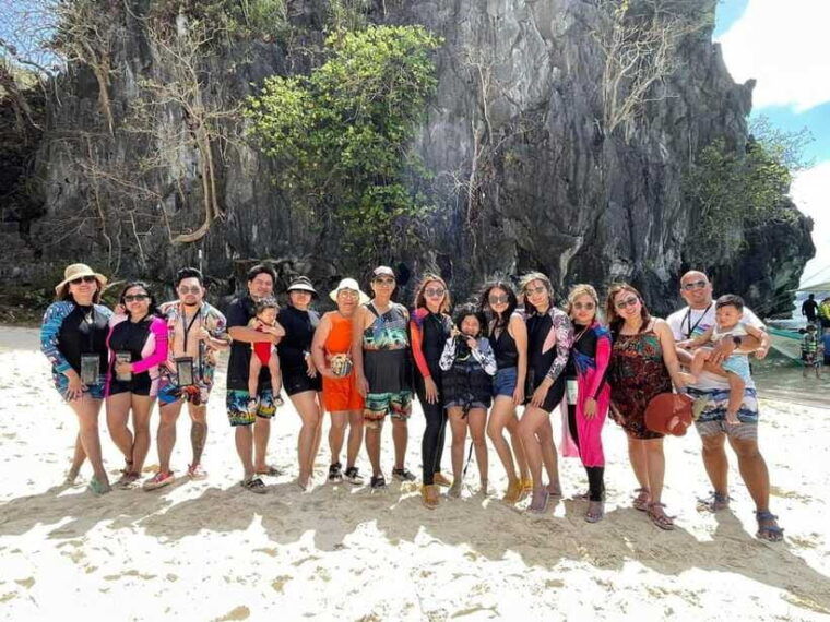 el-nido-sharing-joiner-island-hopping-tour-a-w-buffet-lunch