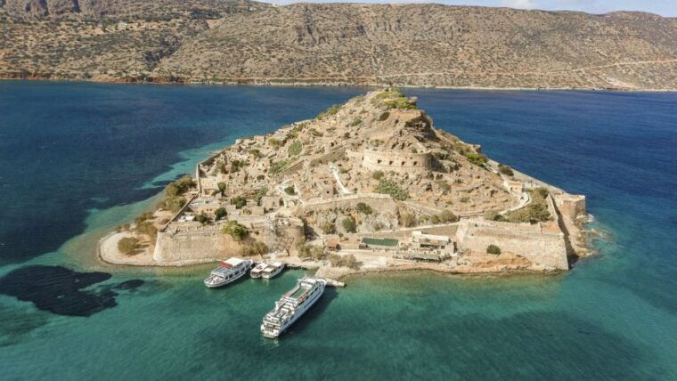elounda-spinalonga-guided-boat-tour-with-bbq-and-swimming