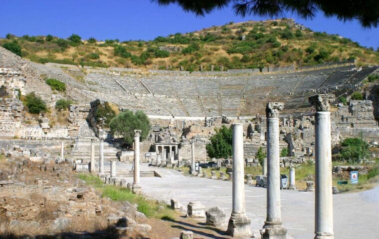 ephesus-the-house-of-virgin-mary-and-grand-theater-tours