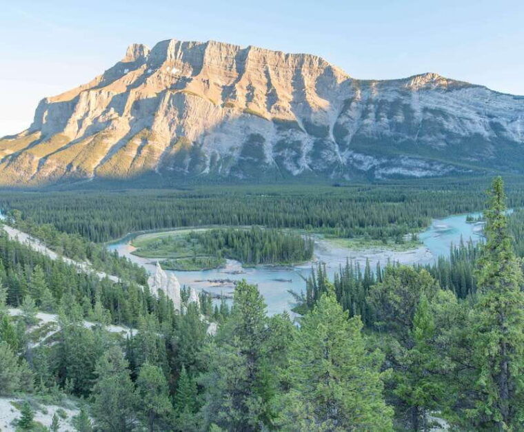 explore-10-rockies-lakes-peaks-canyons-in-one-day