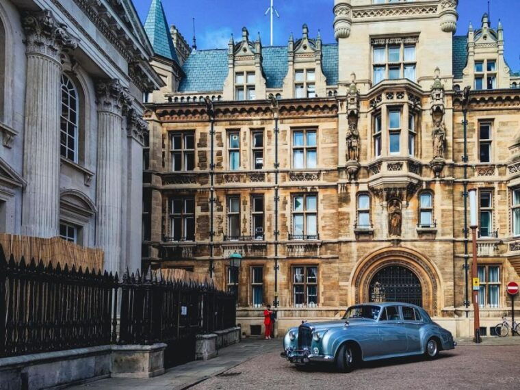 explore-cambridge-with-family-walking-tour