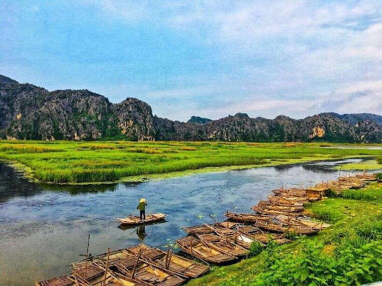 explore-ninh-binh-van-long-hoa-lu-mua-cave