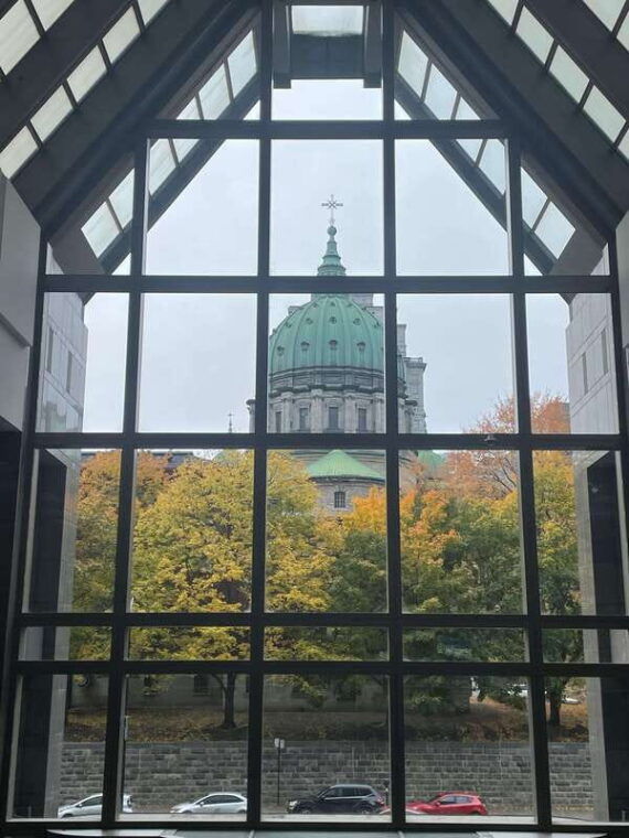 explore-underground-city-downtown-great-tour-to-stay-warm