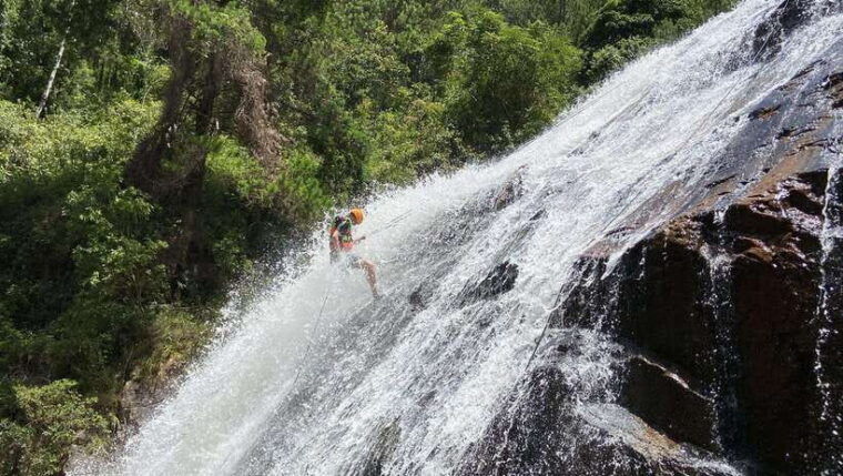 extreme-zipline-1500m-canyoning-in-da-lat