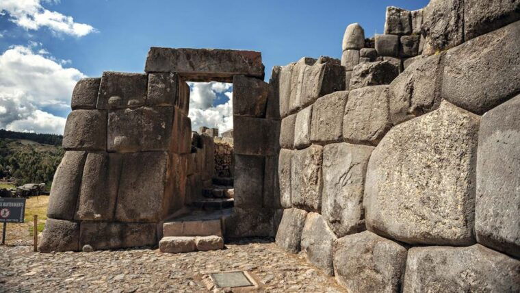 fantastic-peru-lima-ica-cusco-sacred-valley-7-days